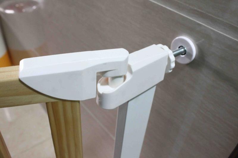 Wooden Home Baby Gate (Stylish)